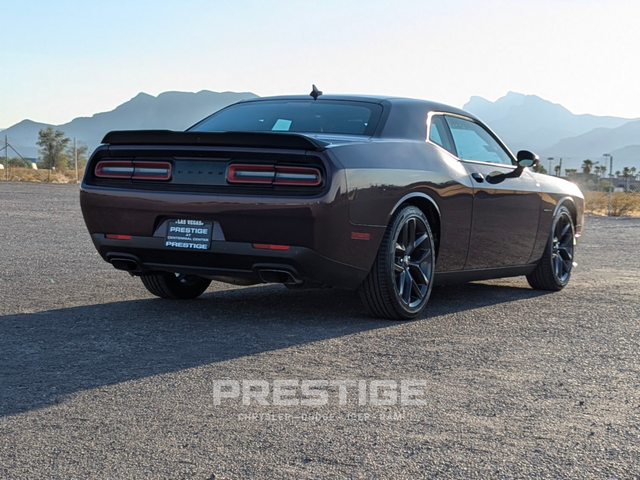 2022 Dodge Challenger R/T 7