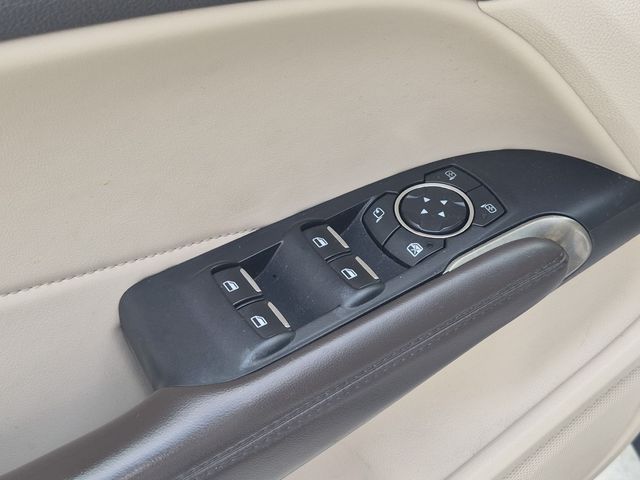 2017 Lincoln MKC - Image 15