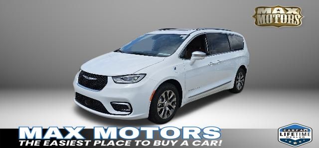 2024 Chrysler Pacifica Hybrid Pinnacle 3