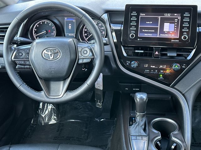 2023 Toyota Camry SE 14