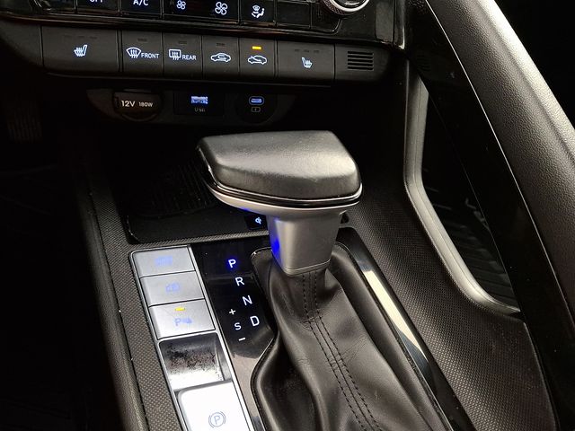 Used 2024 Hyundai Elantra Sedan