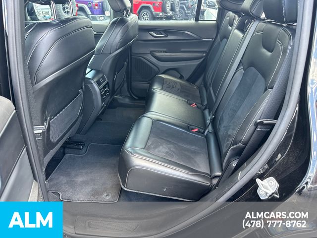 Used 2024 Silver Jeep 4xe image 24