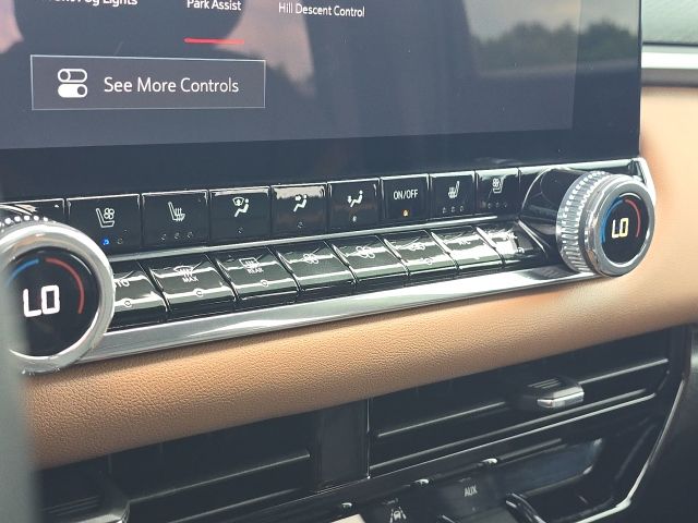 2024 GMC Canyon AT4:C02670