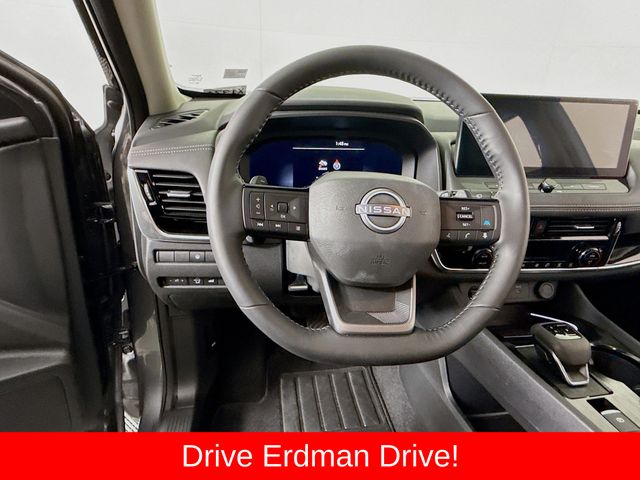 Used 2025 Nissan Rogue SUV