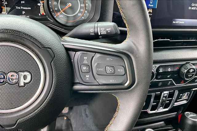 Used 2024 Jeep Gladiator Sport 4D Crew Cab