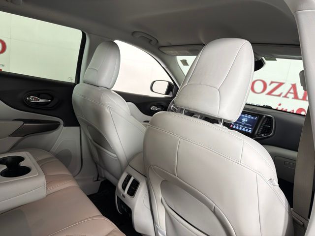 2021 Sangria Metallic Clearcoat Jeep Cherokee Latitude Lux 4X4 SUV
