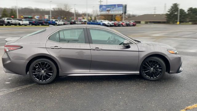 2022 Toyota Camry SE 9