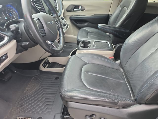 Used 2021 Bright White Clearcoat Chrysler Touring L image 17