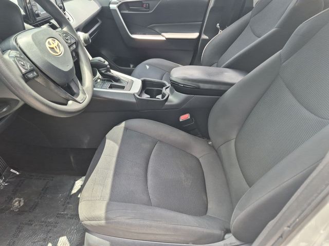 Used 2019 Toyota RAV4 LE 4D Sport Utility