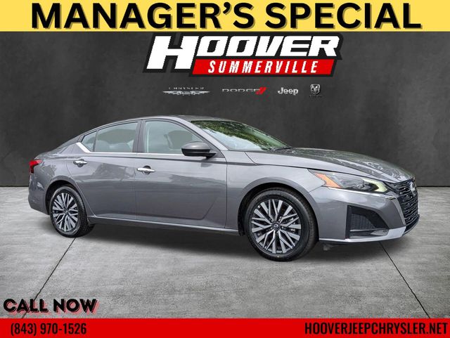 Gray (Gun Metallic) 2025 Nissan Altima Sedan Front-Wheel Drive Continuously Variable Transmission