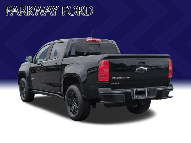Used 2018 Black Chevrolet Z71 image 3