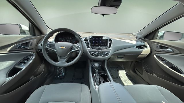 Used 2025 White Chevrolet LT image 16