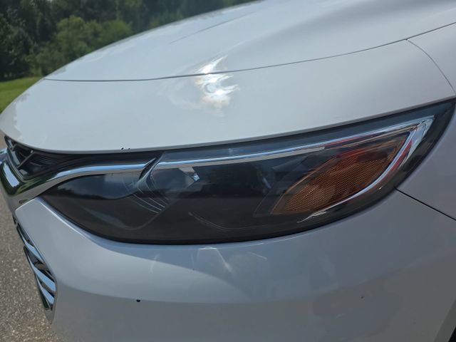 Used 2023 Summit White Chevrolet LS image 30