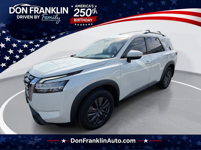 2022 Nissan Pathfinder SV
