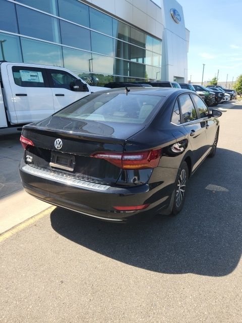 Used 2019 Black Volkswagen 1.4T SE image 3