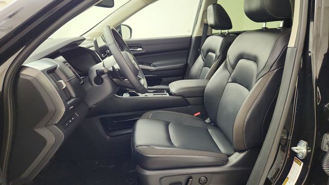 2022 Nissan Pathfinder SL Black at North Houston Mitsubishi