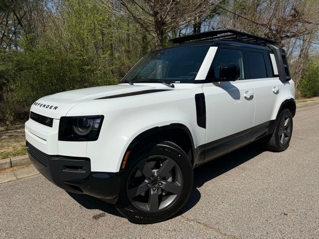 2026 Land Rover Defender 110 P400 X-Dynamic SE AWD