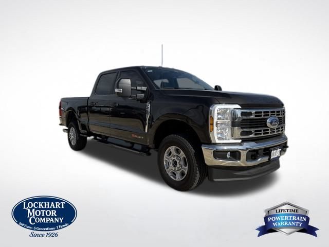 2025 Ford F-250 Super Duty XLT Crew Cab 4WD