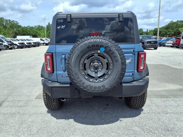 2025 Ford Bronco Outer Banks photo