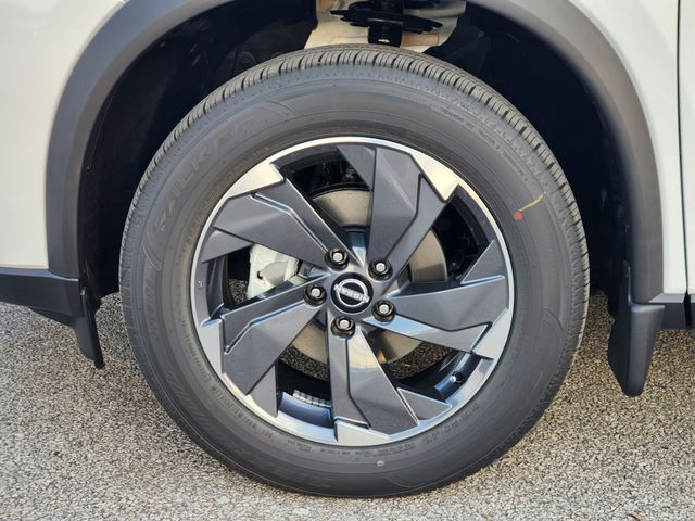 2026 Nissan Rogue SV photo 7