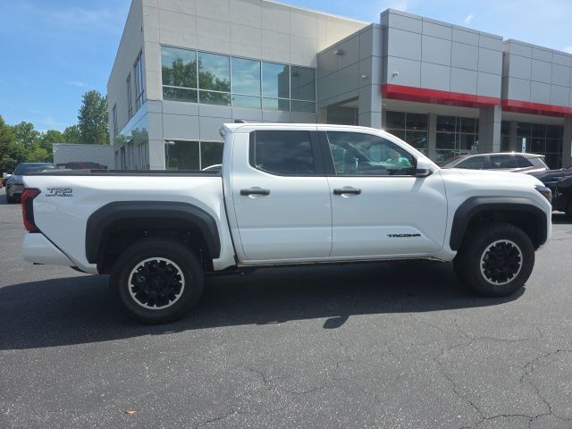 2024 Toyota Tacoma TRD Off Road - Photo 10