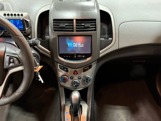 2014 Chevrolet Sonic LT 17