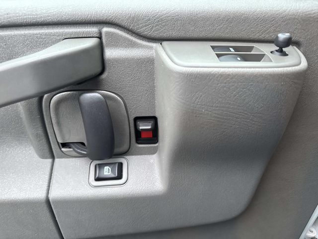 2023 GMC Savana 2500 - Image 21