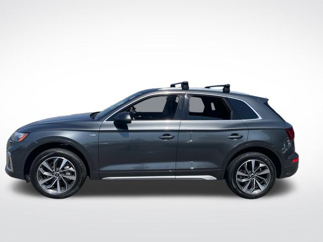 2022 Audi Q5 45 S line Premium Plus 2