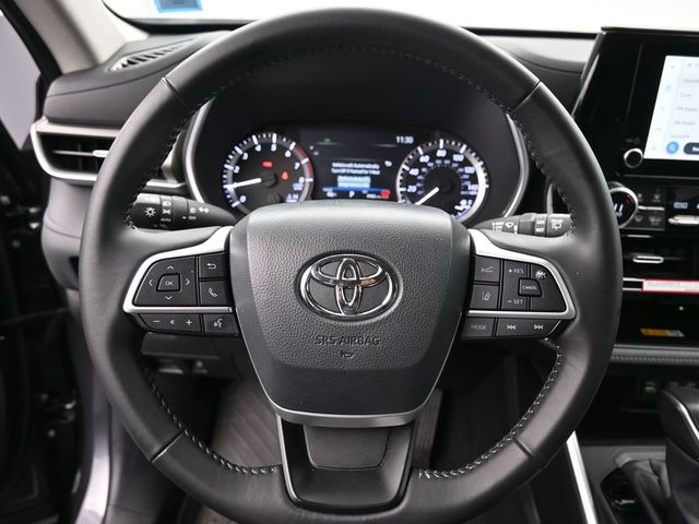 2024 Toyota Highlander XLE 13