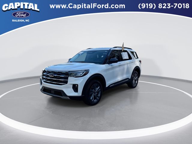 Certified Used 2025 Star White Ford Active image 4