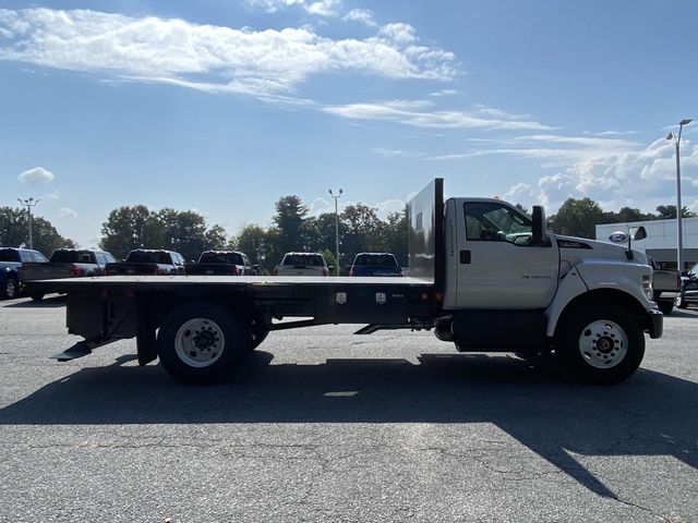 2024 Ford F-750SD Base 6