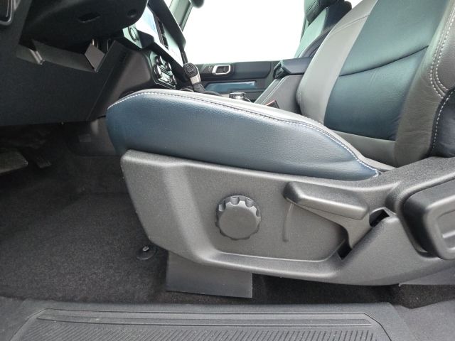 2023 Ford Bronco Big Bend:B02033