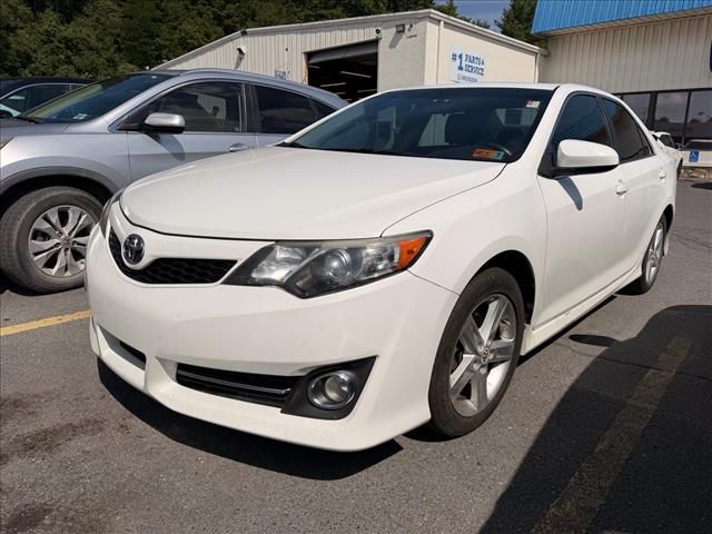  2013 Toyota Camry SE   