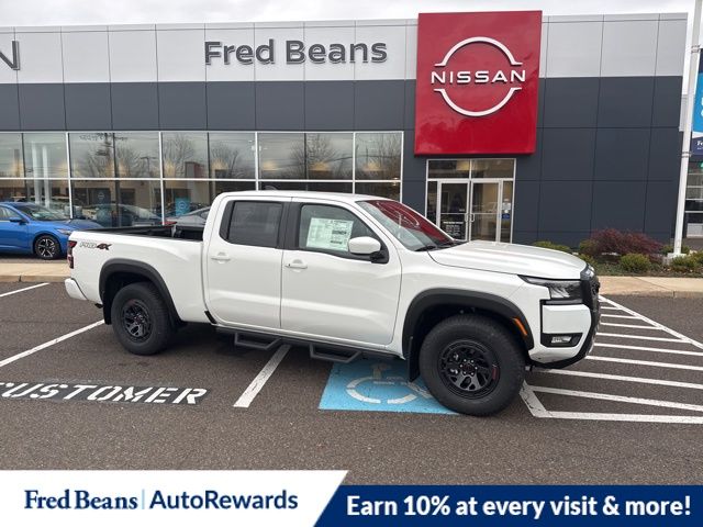 Glacier White 2026 Nissan Frontier PRO-4X Crew Cab LB 4WD Pickup Truck Four-Wheel Drive 9-Speed Automatic Overdrive