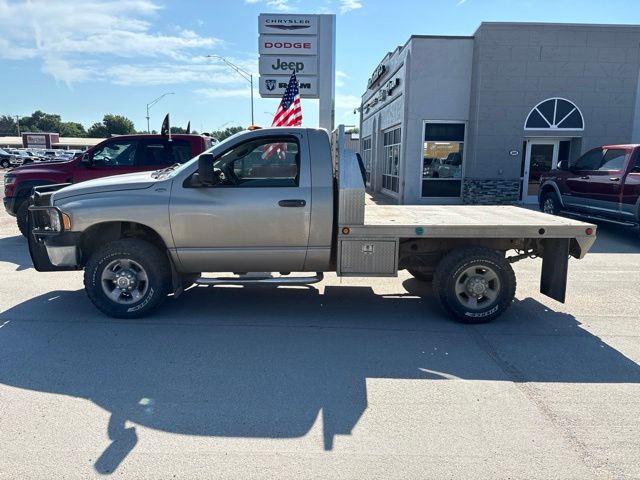 Light Almond Pearl Metallic Clearcoat 2005 Dodge RAM 2500 Pickup Truck Four-Wheel Drive 6-Speed Manual