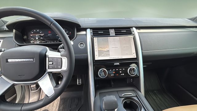 Used 2026  Land Rover Gemini Edition image 10