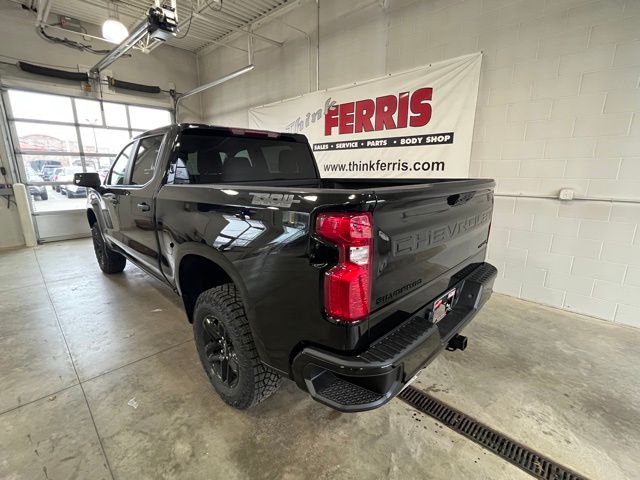 2025 Chevrolet Silverado 1500 Custom Trail Boss photo