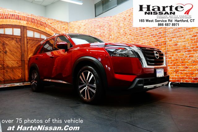 2025 Nissan Pathfinder Platinum