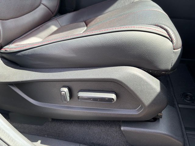 used 2025 Honda Pilot car, priced at $48,225