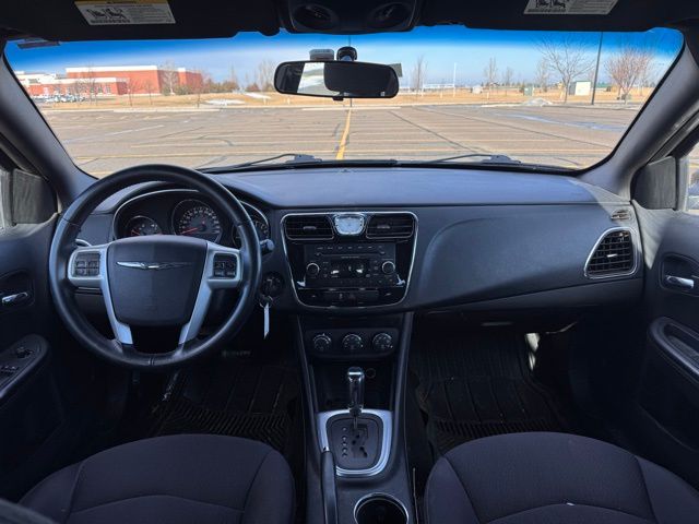 2013 Chrysler 200 Touring