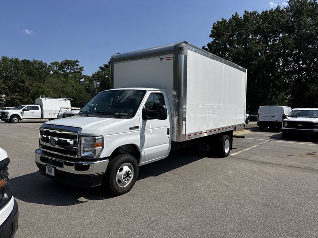 New 2027 White Ford 16FT BOX/RAMP image 4