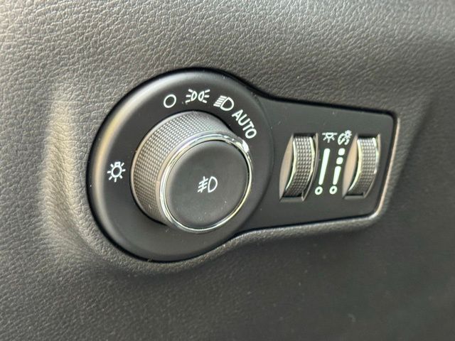 2023 Jeep Compass Trailhawk - Photo 25