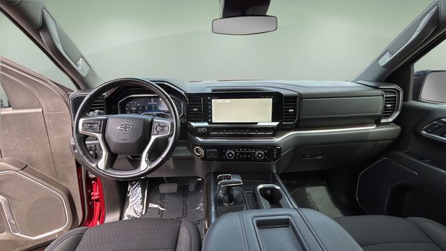 Used 2022 Red Chevrolet RST image 16