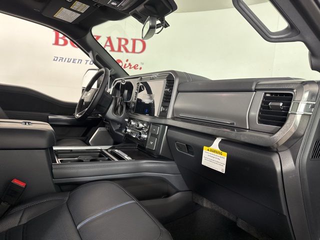 2025 Avalanche Ford Super Duty F-250 SRW Platinum 4X4 Truck
