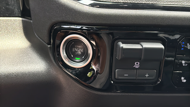 Used 2025 Black Chevrolet ZR2 image 29