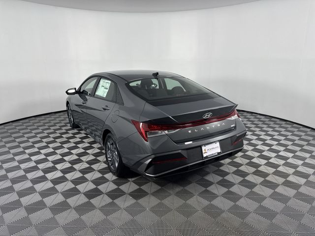 New 2025 Hyundai Elantra Hybrid For Sale in Indianapolis, IN