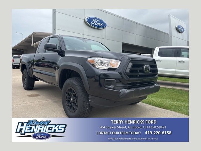 Midnight Black Metallic 2022 Toyota Tacoma SR V6 Access Cab 4WD Pickup Truck Four-Wheel Drive 6-Speed Automatic
