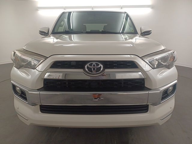 2019 Toyota 4Runner Limited — photo 2