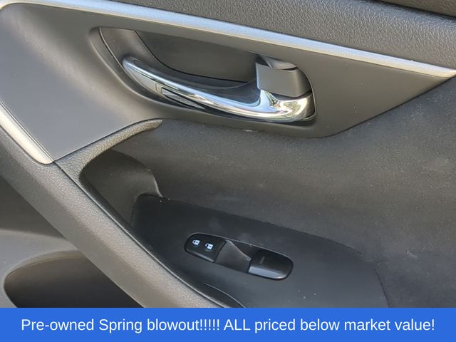Used 2015 Gray Nissan 2.5 S image 40