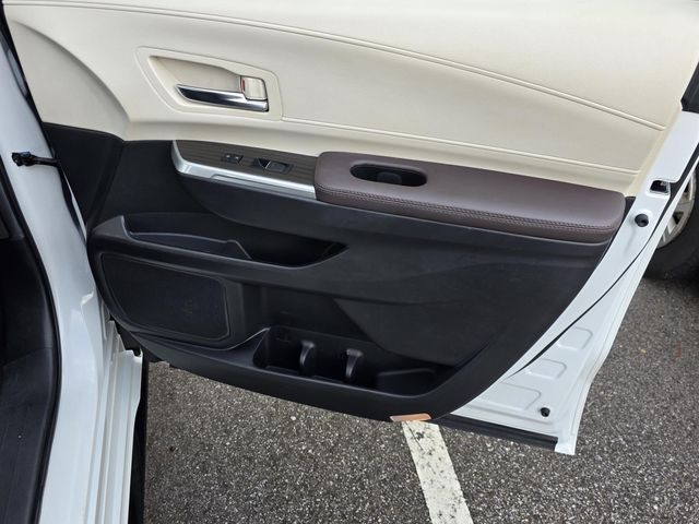 Used 2024 Toyota Sienna Van